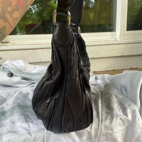 DONALD J PLINER Pleated Textured Black LEATHER HOBO Shoulder Bag - Picture 4 of 10